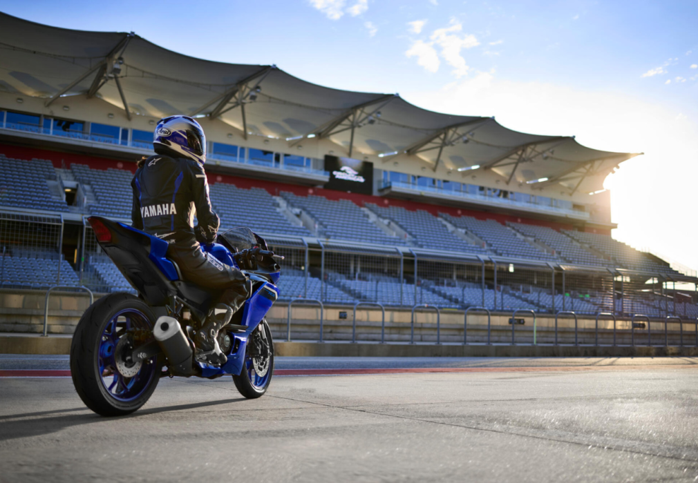 NEW R3 - Yamaha Motos